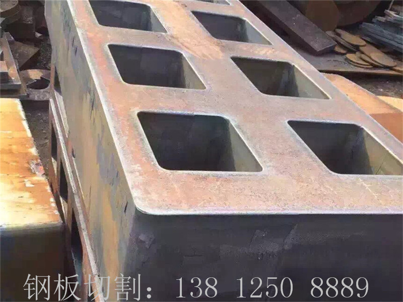 45號(hào)鋼板切割大型牌坊件